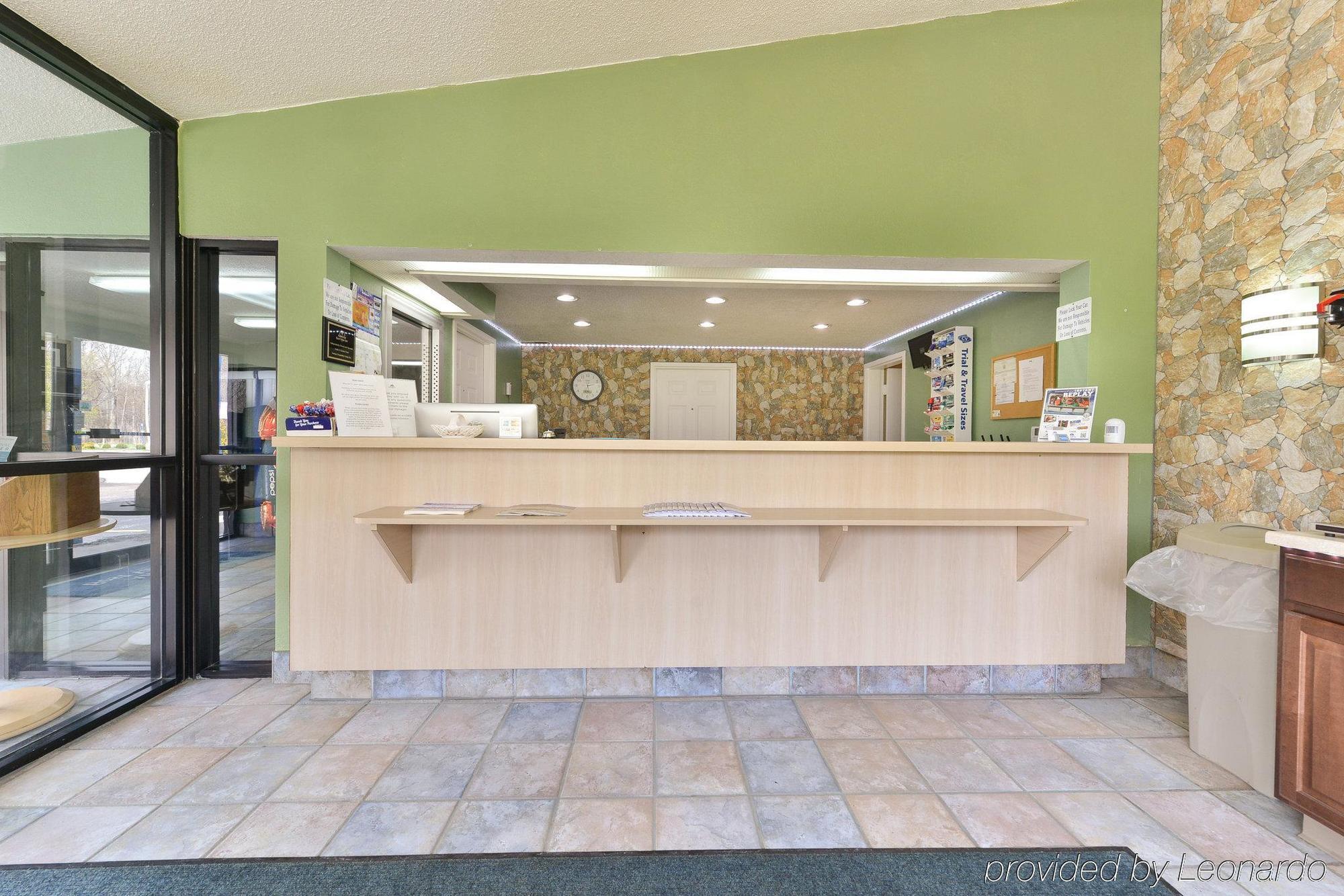 Mentor Home Inn And Suites Interior foto